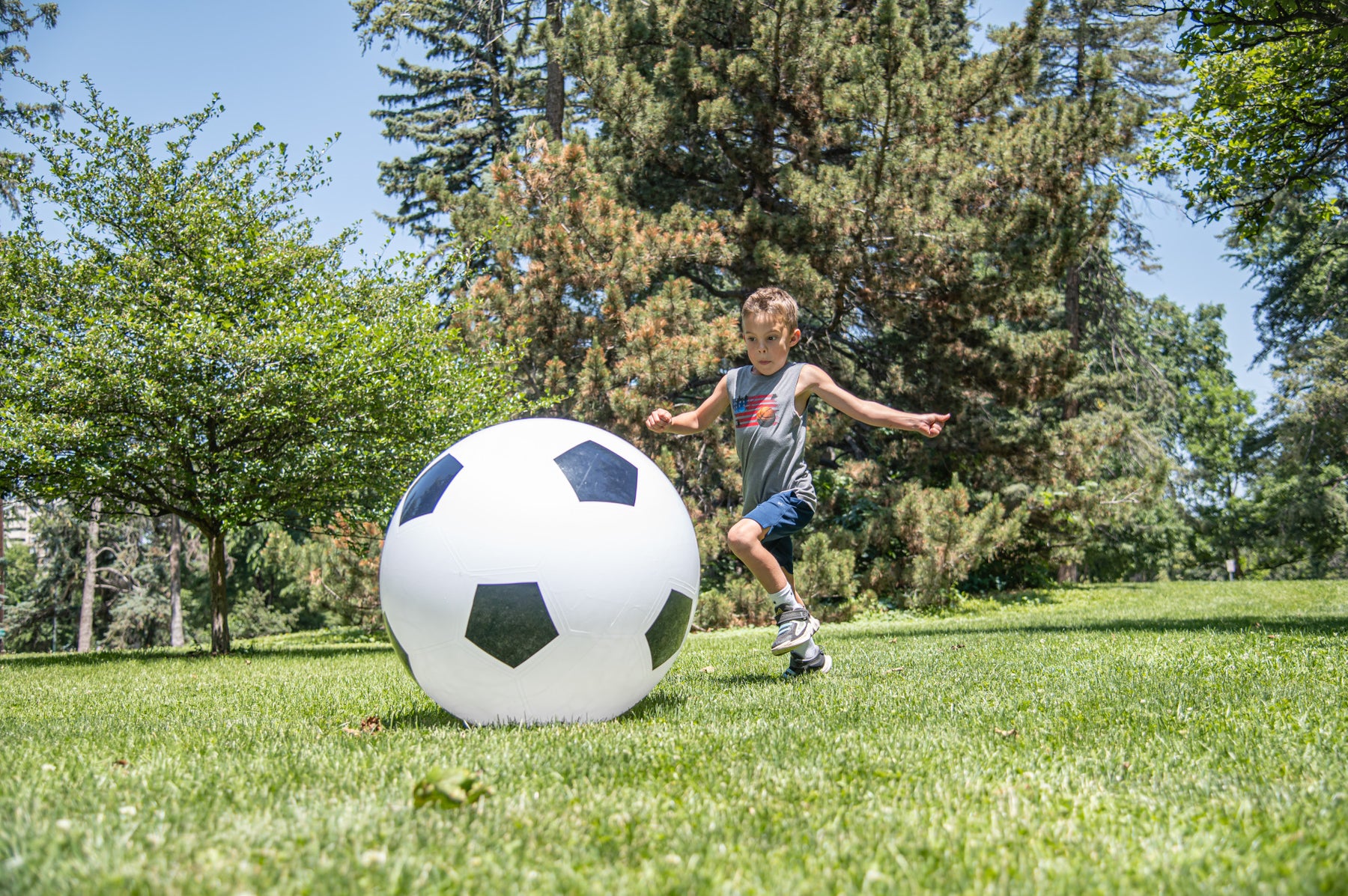 30 Inch Jumbo Soccer Ball – Life-is-better-outside